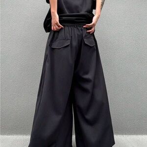 Wide-Leg Black Pants